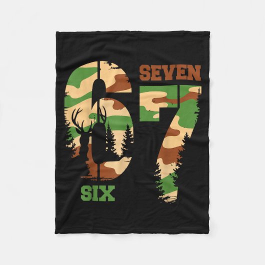 67 Hunting Camo Six Seven 6 7 Meme Camouflage 67 M Fleecedecke (Vorderseite)