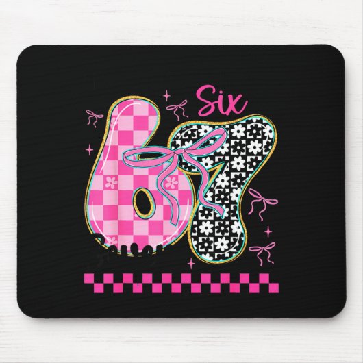 67 Lustiges Meme voller Herzen Sechs Sieben Valent Mousepad (Vorne)