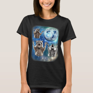 67 Meme Drei Waschbären heulen am Mond 67 T-Shirt