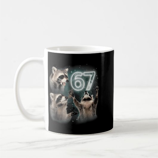67 Meme Racoon Howling At The Moon Six Seven Trash Kaffeetasse (Links)