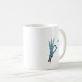 67 Meme Skeleton Hand 6 7 Halloween Six Sieben Fun Kaffeetasse (VorderseiteRechts)