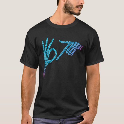 67 Meme Skeleton Hand 6 7 Halloween Six Sieben Fun T-Shirt (Vorderseite)