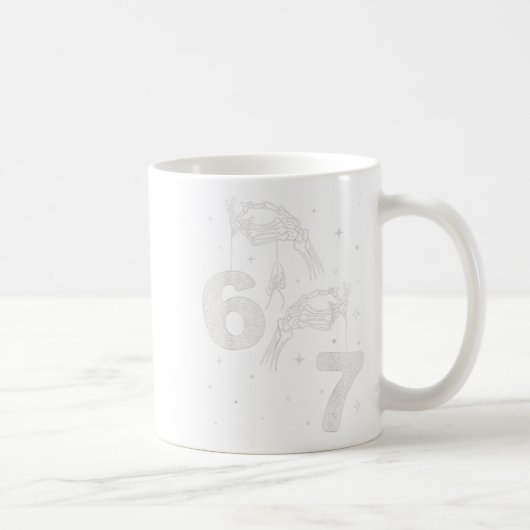 67 Meme Skelett Hand Funny Halloween Six Seven Te Kaffeetasse (Rechts)