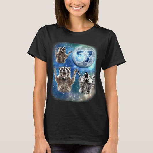 67 Meme Three Racoon Howling At The Moon 67  T-Shirt (Vorderseite)