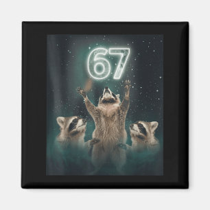 67 Meme Waschbär heult den Mond an 6 7 Lustig Komi Magnet