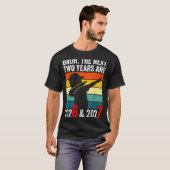 67 Nye 2026 Dabbing Boys Funny New Year Eve Six Se T-Shirt (Vorne ganz)