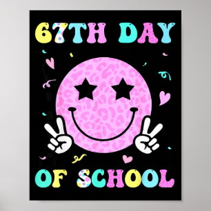 67. Schultag Smiley Gesicht Sechs Sieben Meme Mädc Poster