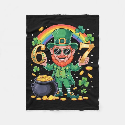 67 Six Seven Funny 6 7 Meme St Patricks Day Leprec Fleecedecke (Vorderseite)
