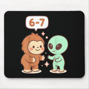 67 Six Seven Meme Lustig Bigfoot Alien Sasquatch U Mousepad