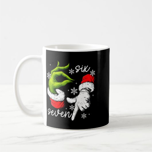67 Six Seven Meme Santa Hand Christmas Funny Gen A Kaffeetasse (Links)