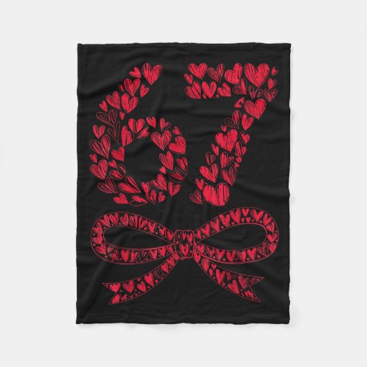 67 Valentine’s Day Heart Meme – Trendy Six Seven Fleecedecke (Vorderseite)