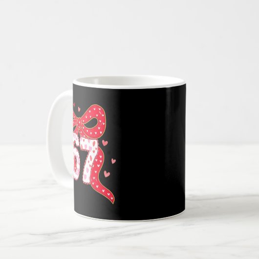 67 Valentine Vibes Coquette Bow Girl  Kaffeetasse (Vorderseite Links)