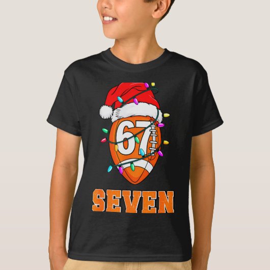 67endy Xmas Football – Six &amp; Seven Matching Co T-Shirt (Vorderseite)