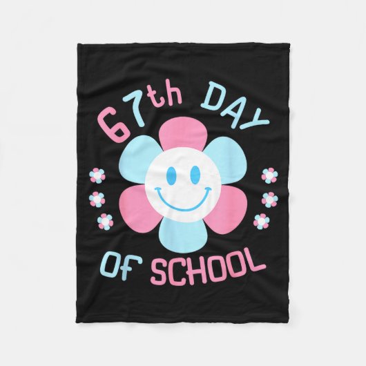 67th Day Of School Funny 100th Of School Students  Fleecedecke (Vorderseite)
