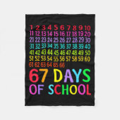 67th Day Of School Teacher Kids 67 Math Numbers 10 Fleecedecke (Vorderseite)