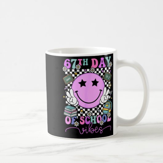 67th Day Of School Vibes Groovy Retro 100 Days Of  Kaffeetasse (Rechts)