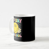 67th Day Of School Vibes Groovy Smile Face 67 Six Kaffeetasse (Vorderseite Links)