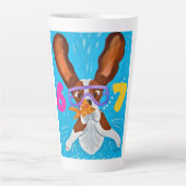 6 7 Basset Hound underwater with fish  Milchtasse (Vorderseite)