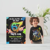 6 7 Meme Graffiti Six Seven Birthday Photo Einladung (Stehend Vorderseite)