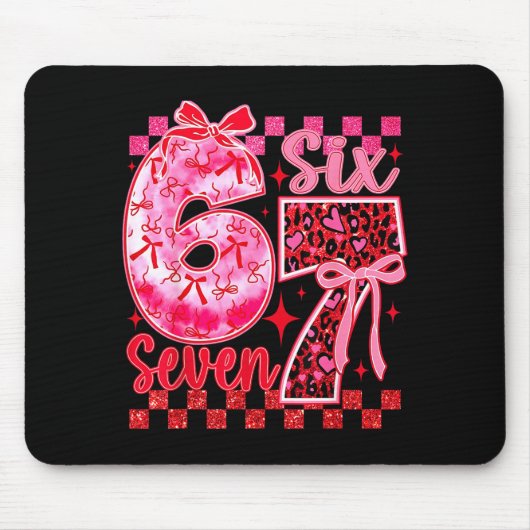 6 7 Six Seven Meme Coquette Bogen Leopard Herz Val Mousepad (Vorne)