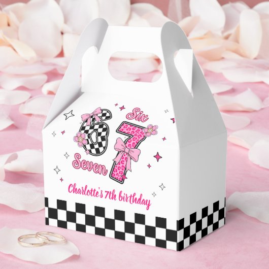 6 7 Six Seven Meme Trend Pink Girls 7th Birthday Geschenkschachtel (Hochzeit)
