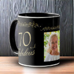 70 and Fabulous Ornament 70th Birthday Photo Tasse<br><div class="desc">Elegant 70 and Fabulous Ornament 70th Birthday Photo Mug. 70 and fabulous text in trendy golden script and an elegant ornament on black background. Personalize it with your name,  your age and photo and make personalized elegant birthday mug.</div>