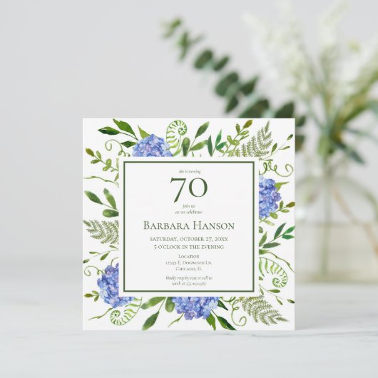 70. Geburtstag Blue Hydrangeas Einladung (Stehend Vorderseite)