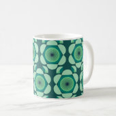 70er Blumenvibe - grün und blau Kaffeetasse (VorderseiteRechts)