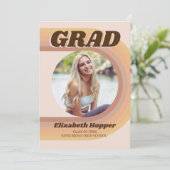 70er Retro Groovy Arch Funky Foto Abschluss Einladung (Stehend Vorderseite)