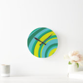 70er Retro Groovy Wave Rainbow Aquamarin Gelb Runde Wanduhr (Zuhause)