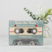 70er Retro-Kassette Hochzeit Save the Date Einladu (Stehend Vorderseite)