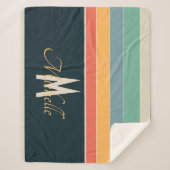 70er Retro Mit Monogramm rosa und Navy Blue Streif Sherpadecke (Vorderseite)