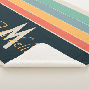 70er Retro Mit Monogramm rosa und Navy Blue Streif Sherpadecke