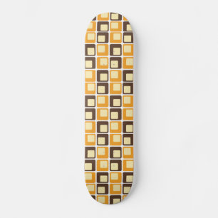 70er Retro Square Shapes Skateboard