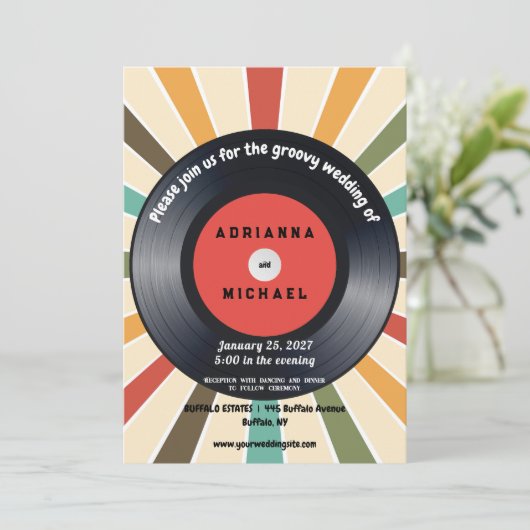 70er Vinyl Record Nostalgie Einladung zur Hochzeit (Stehend Vorderseite)