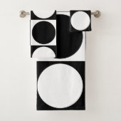 70s Checks and Circles Black and White Badhandtuch Set (Insitu)