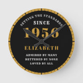 70th Birthday Born 1956 Black Gold Runde Wanduhr (Vorderseite)