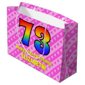 73. Geburtstag: Rosa Streifen & Herz, Regenbogen # Große Geschenktüte (Rückseite Schrägansicht)