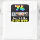 74. Geburtstag: Regenbogen "74"; benutzerdefiniert Quadratischer Aufkleber (Tasche)