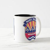 75. Div., machen bereites Logo Zweifarbige Tasse (VorderseiteRechts)