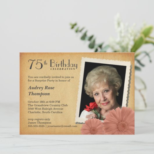 75. Geburtstag Vintag Daisy Foto Einladungen (Stehend Vorderseite)