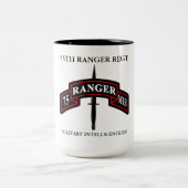75. RANGERREGIMENT MILITÄRISCHE INTELLIGENZ BN ZWEIFARBIGE TASSE (Mittel)