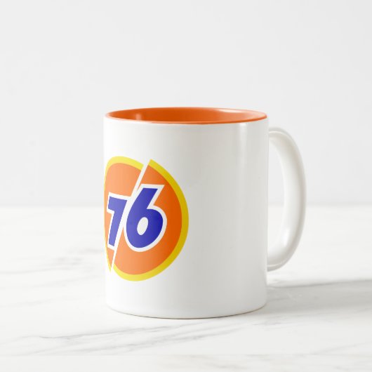 76 Öl cool Retro Zweifarbige Tasse (VorderseiteRechts)
