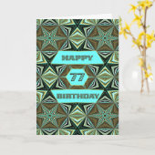 77. Geburtstag mit grünem abstraktem Design Karte (Gelbe Blume)