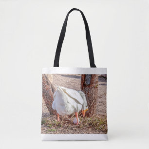 7928-Weiße Gans Stehend über Ei Tasche