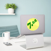 7,62 MM  AUFKLEBER (Laptop auf Schreibtisch)