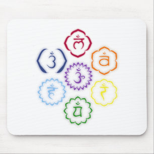 7 Chakras in einem Kreis Mousepad