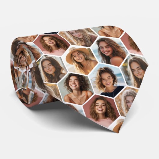 7 Foto Collage - Funkes Wabenmuster - weiß Krawatte (Gerollt)