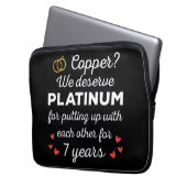7. Hochzeitstag I - Copper Funny Couple Laptopschutzhülle (Vorderseite Links)