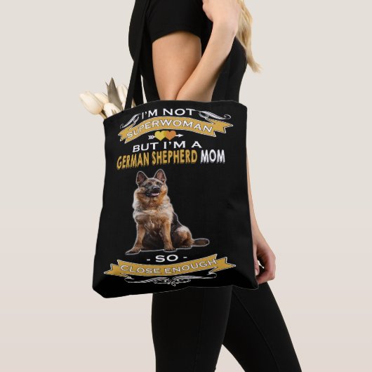 7 Ich bin keine Superfrau, aber ich bin eine deuts Tasche (Von Nahem)